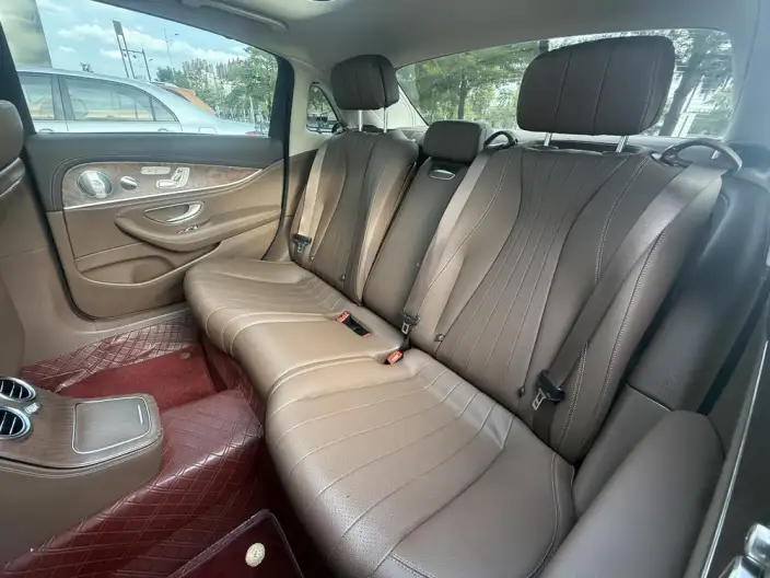 Mercedes-Benz E-Class 2021 Model E 300 L Luxury Model sedan – фото 20