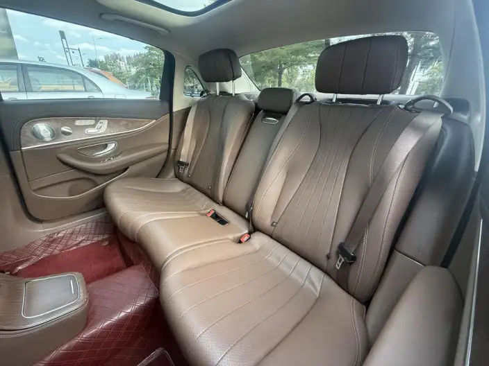 Mercedes-Benz E-Class 2021 Model E 300 L Luxury Model sedan – фото 25