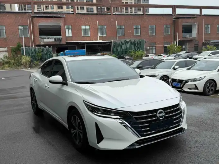 Nissan Sylphy 2023 Model 1.6L CVT Yuexiang Edition – фото 3