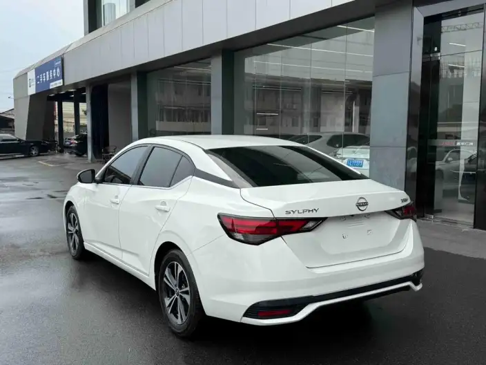 Nissan Sylphy 2023 Model 1.6L CVT Yuexiang Edition – фото 4