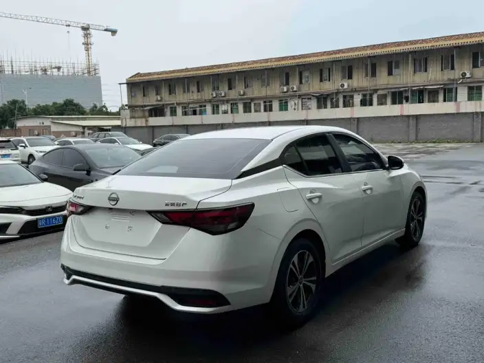 Nissan Sylphy 2023 Model 1.6L CVT Yuexiang Edition – фото 6