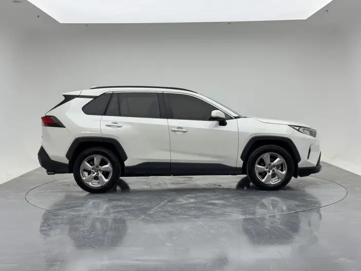 Toyota RAV4 2020 Model 2.0L CVT 2WD Fashion edition – фото 8