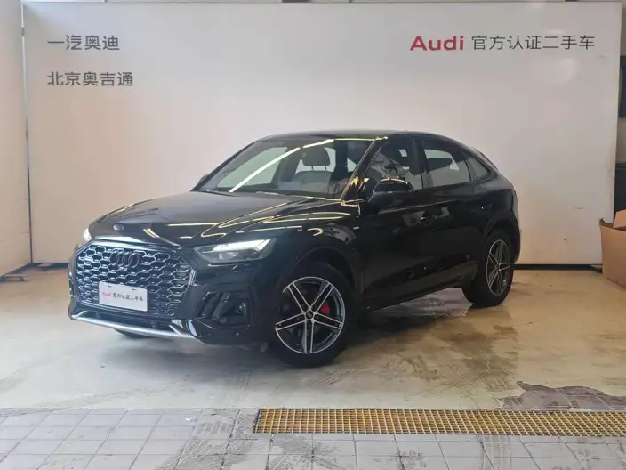 Audi Q5L Sportback 2023 Model 40 TFSI Fashion Model – фото 1