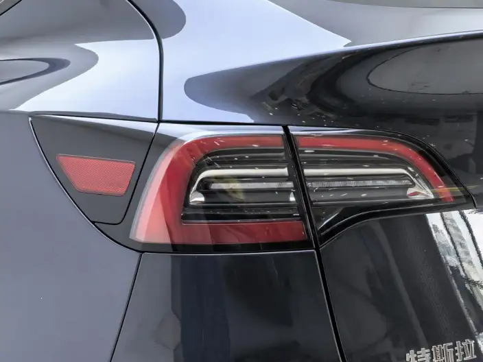 Model Y 2024 Model Rear-wheel drive version – фото 13