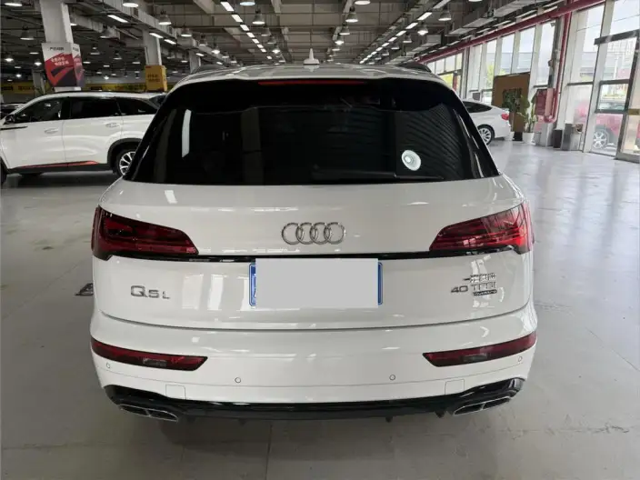 Audi Q5L 2024 Model 40TFSI Luxury Dynamic Model – фото 6