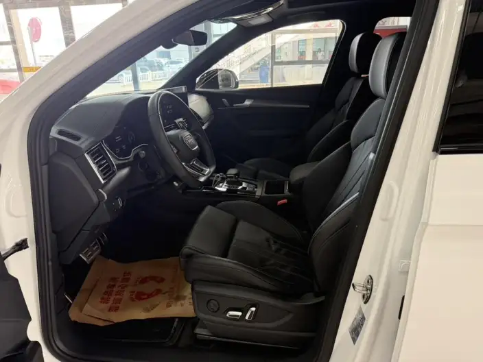 Audi Q5L 2024 Model 40TFSI Luxury Dynamic Model – фото 24