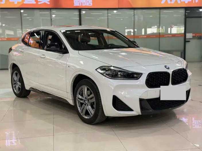 BMW X2 2023 Model sDrive25i M Sports Night Edition – фото 3