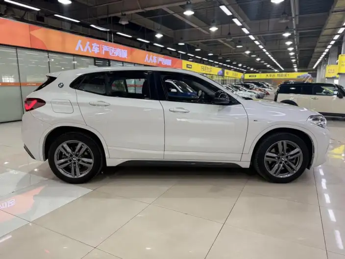 BMW X2 2023 Model sDrive25i M Sports Night Edition – фото 8