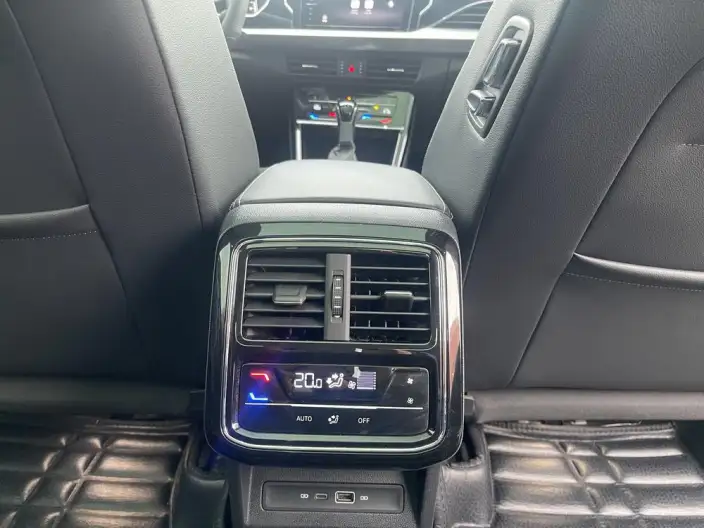 Volkswagen Passat 2024 Model 280TSI Elite Edition – фото 14