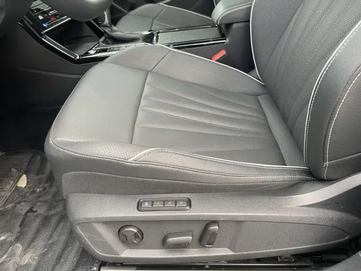 Volkswagen Passat 2024 Model 280TSI Elite Edition – фото 22