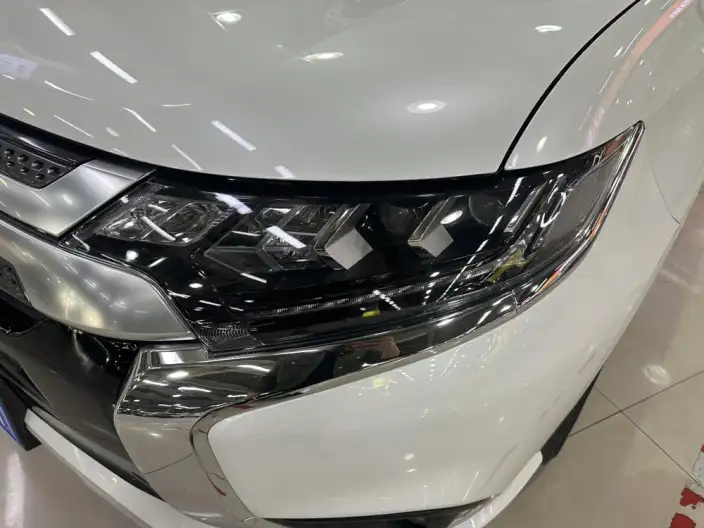 Mitsubishi Outlander 2021 Model 2.4L 4WD Enjoy Edition 5 seat – фото 9