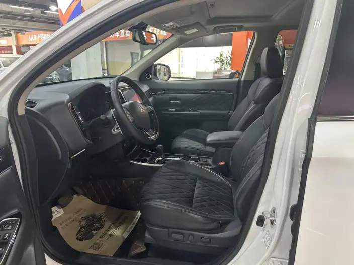Mitsubishi Outlander 2021 Model 2.4L 4WD Enjoy Edition 5 seat – фото 26