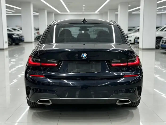 BMW 3 Series 2021 Model 325i M Sports Set – фото 5