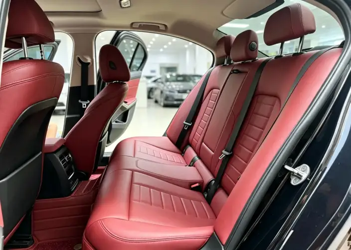 BMW 3 Series 2021 Model 325i M Sports Set – фото 9