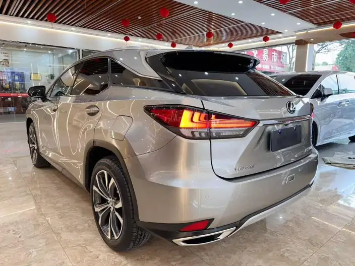 Lexus RX 2020 Model Facelift 300 4WD Elegant Edition – фото 4