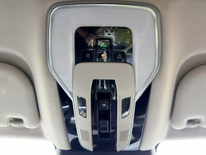 Hongqi H5 2024 Model 2.0T Automatic Flag Enjoy Edition – фото 23