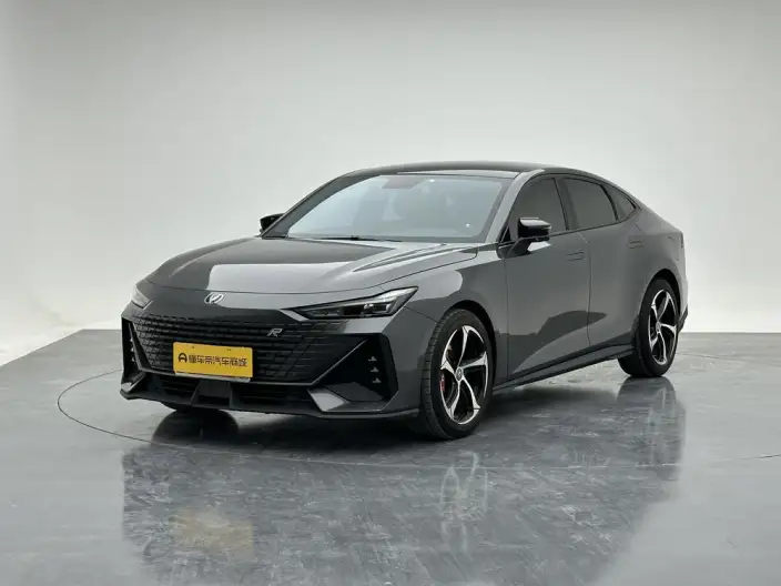 Changan UNI-V 2022 Model 1.5T Noble Model – фото 1