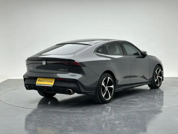Changan UNI-V 2022 Model 1.5T Noble Model – фото 7