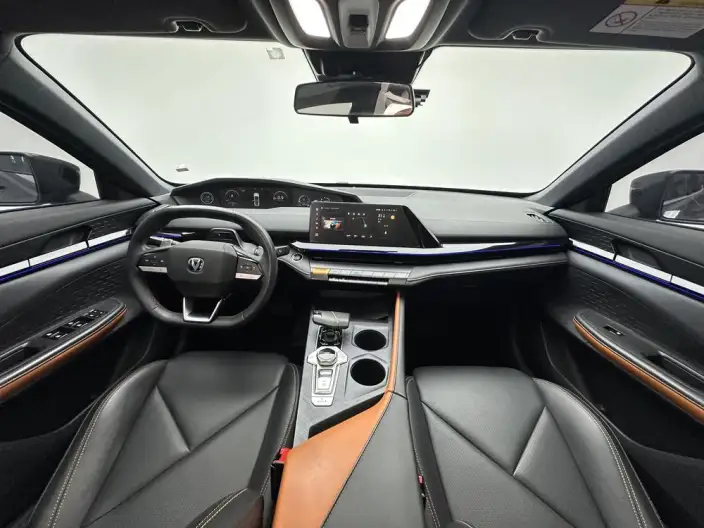 Changan UNI-V 2022 Model 1.5T Noble Model – фото 14