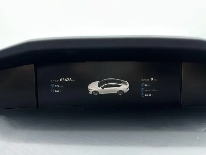 Changan UNI-V 2022 Model 1.5T Noble Model – фото 15