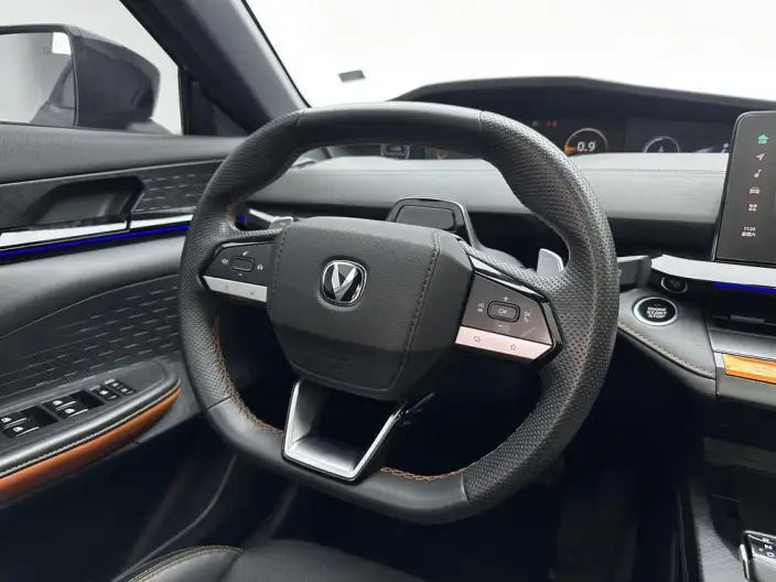 Changan UNI-V 2022 Model 1.5T Noble Model – фото 16