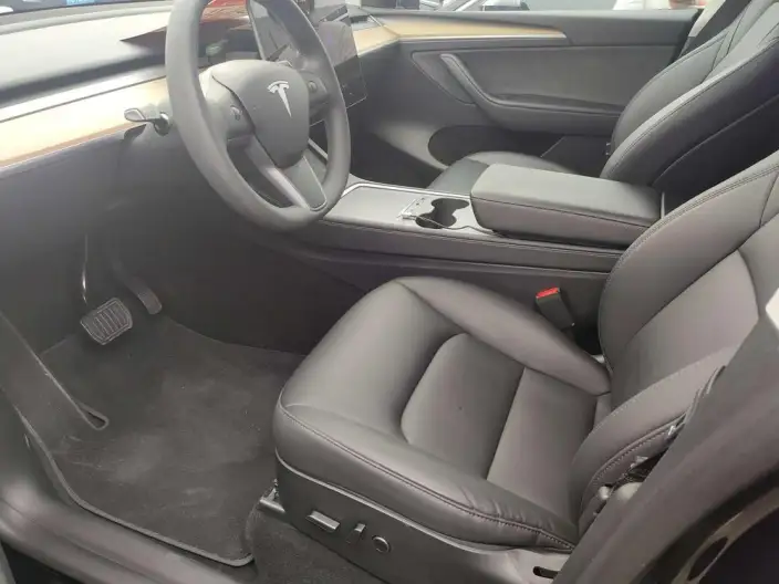 Model Y 2023 Model Long Battery Life Pro All-wheel drive version – фото 9
