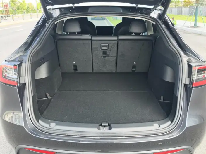 Model Y 2024 Model Rear-wheel drive version – фото 17