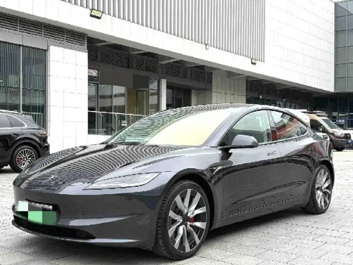 Model 3 2023 Model Rear-wheel drive version – фото 1