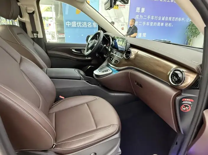Mercedes-Benz V-Class 2020 Model V 260 L Long wheelbase Deluxe Edition – фото 29
