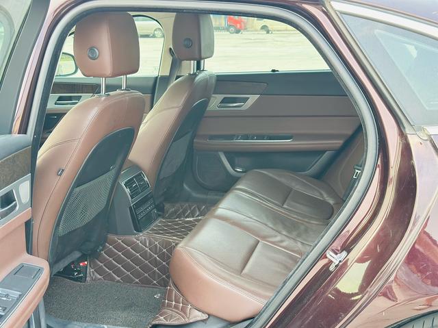 Jaguar XFL 2017 модификация XFL 2.0T 200PS Deluxe Edition – фото 7