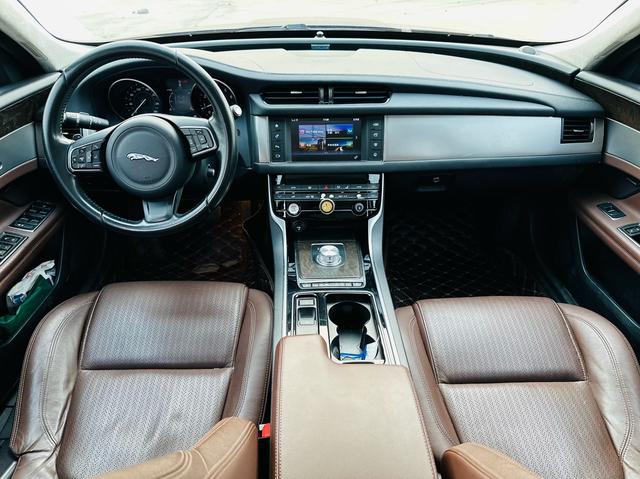 Jaguar XFL 2017 модификация XFL 2.0T 200PS Deluxe Edition – фото 9