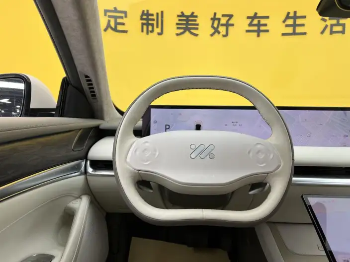 Zhiji L7 2022 Model Dynamic Edition – фото 35