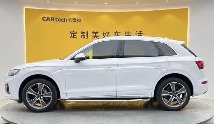 Audi Q5L 2022 Model Facelift 40T Luxury Dynamic Model – фото 3