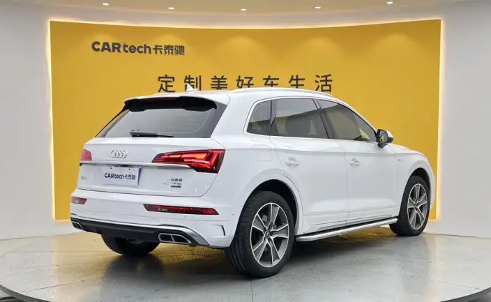 Audi Q5L 2022 Model Facelift 40T Luxury Dynamic Model – фото 6