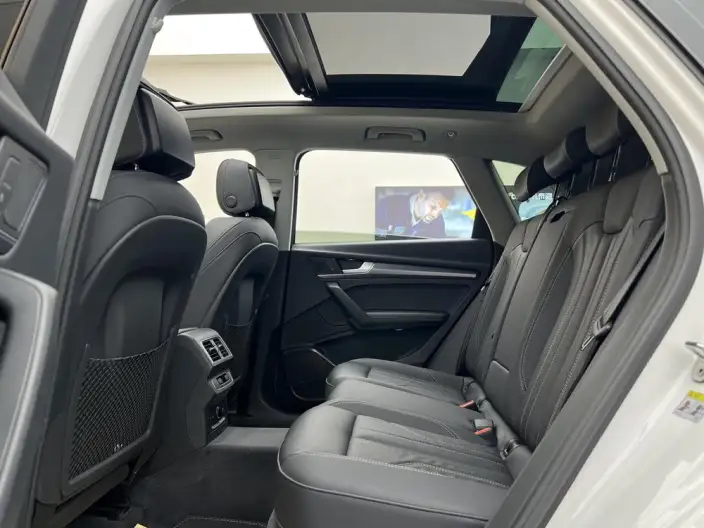 Audi Q5L 2022 Model Facelift 40T Luxury Dynamic Model – фото 23