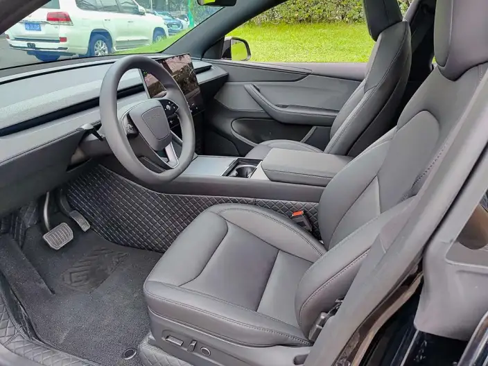 Model Y 2025 Model Rear-wheel drive version – фото 9