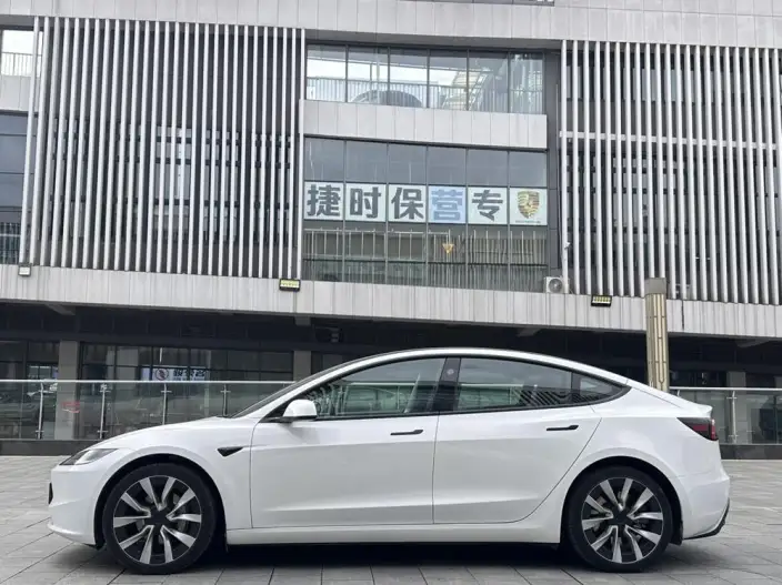 Model 3 2025 Model Rear-wheel drive version – фото 3