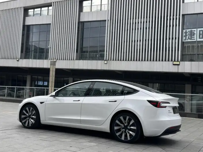 Model 3 2025 Model Rear-wheel drive version – фото 4