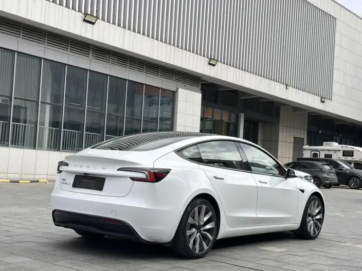 Model 3 2025 Model Rear-wheel drive version – фото 6