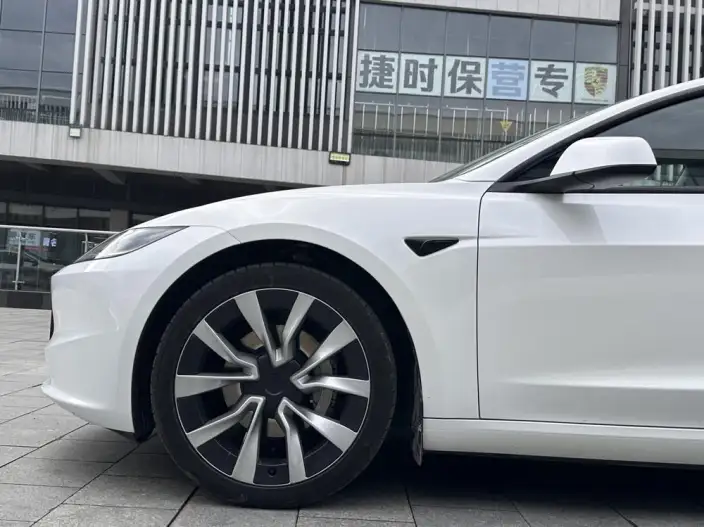Model 3 2025 Model Rear-wheel drive version – фото 7
