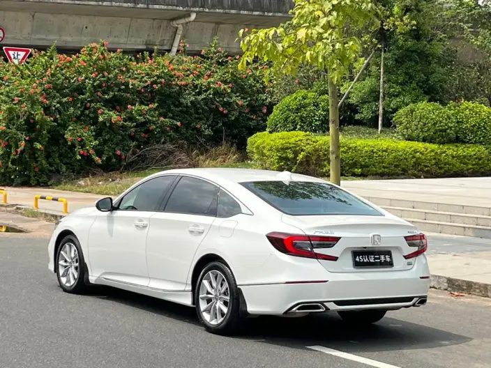 Honda Accord 2022 Model 260TURBO Deluxe Edition – фото 5