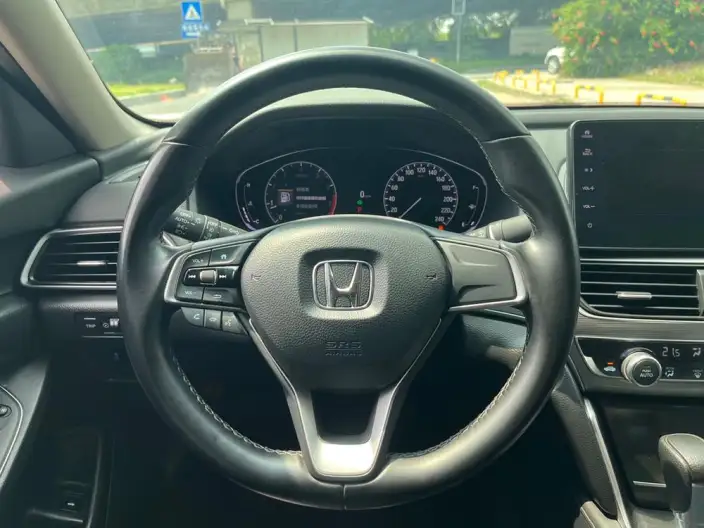 Honda Accord 2022 Model 260TURBO Deluxe Edition – фото 25