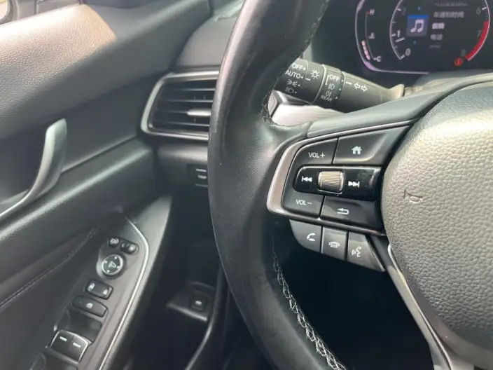 Honda Accord 2022 Model 260TURBO Deluxe Edition – фото 28