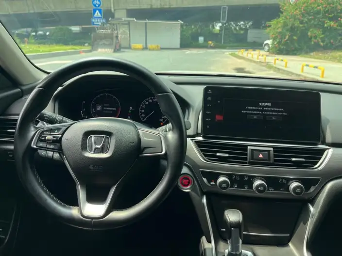 Honda Accord 2022 Model 260TURBO Deluxe Edition – фото 29