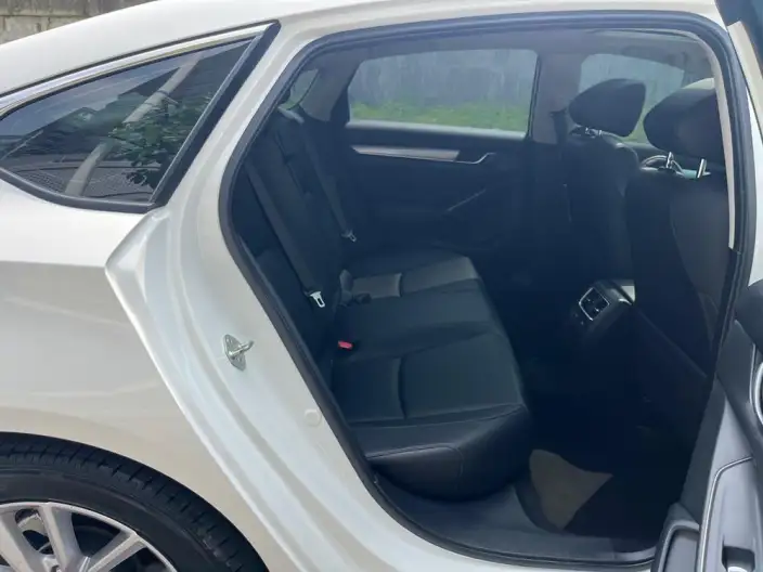 Honda Accord 2022 Model 260TURBO Deluxe Edition – фото 36