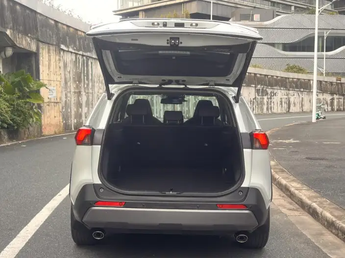Toyota RAV4 2021 Model Hybrid 2.5L CVT 4WD Elite Plus Edition – фото 13