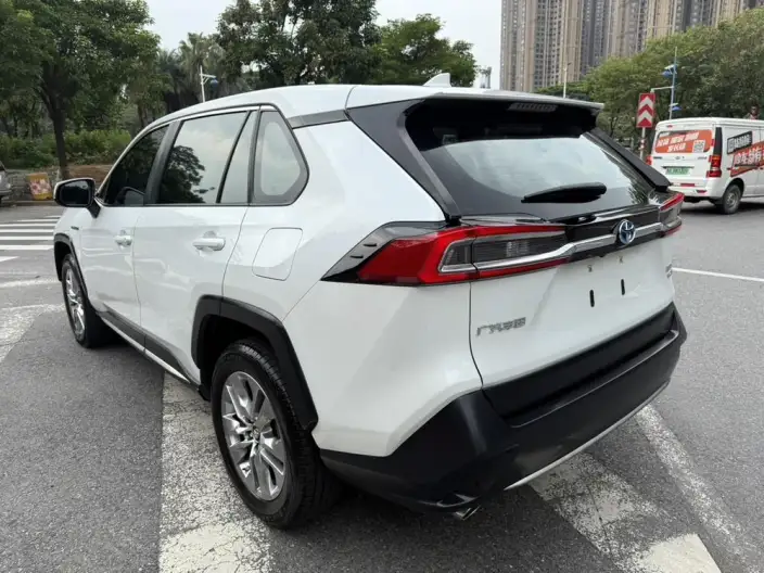 Toyota Wildlander 2021 Model Hybrid 2.5L 2WD Deluxe Edition – фото 3