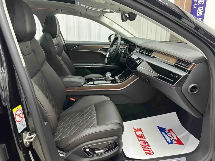 Audi A8 2021 Model A8L 50 TFSI quattro Luxury Model – фото 19