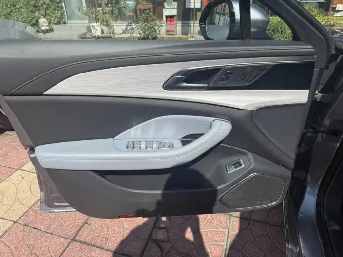 Hongqi H5 PHEV 2025 Model 170 Chao Hybrid Edition – фото 8