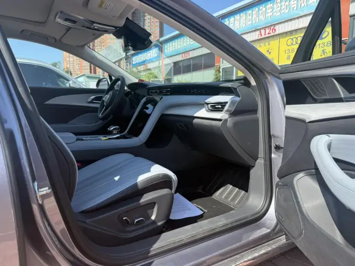 Hongqi H5 PHEV 2025 Model 170 Chao Hybrid Edition – фото 14